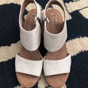Toms sandals